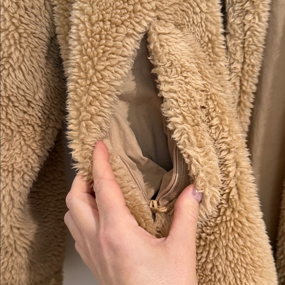 ALO Yoga Brown Teddy Jacket - Picture 2 of 7